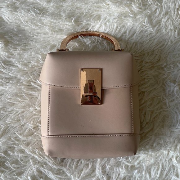 Cream w/ Gold Hardware Box Purse - Picture 1 of 5